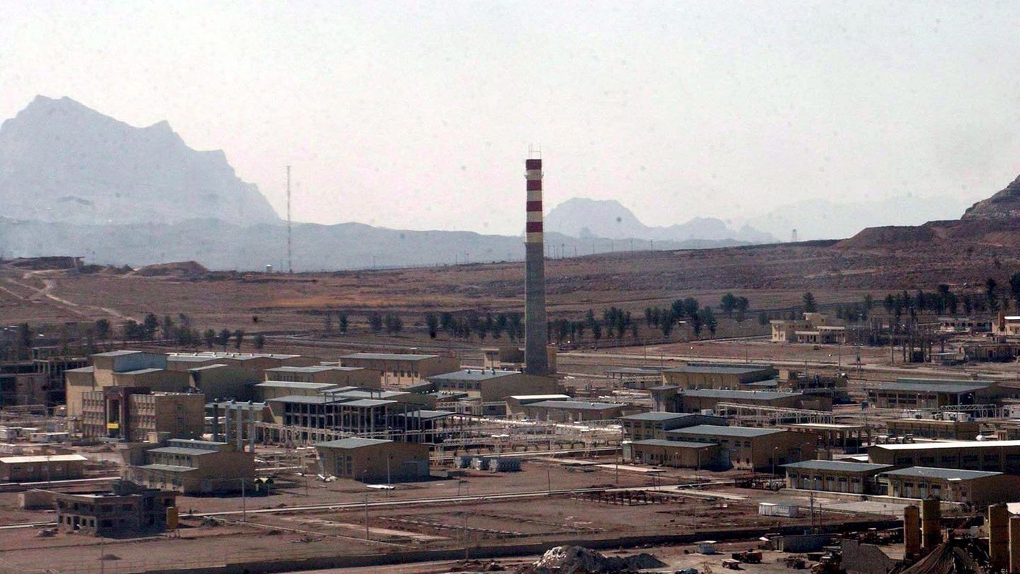 İsrail-İran-News: İsrail İsfahan'da nükleer bir konuma saldırıyor