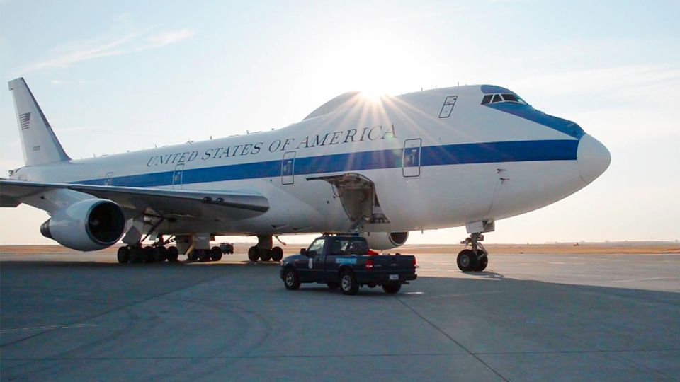Trumps Spezial-Boeing für den "Weltuntergang" Trumps Spezial-Boeing für den "Weltuntergang"