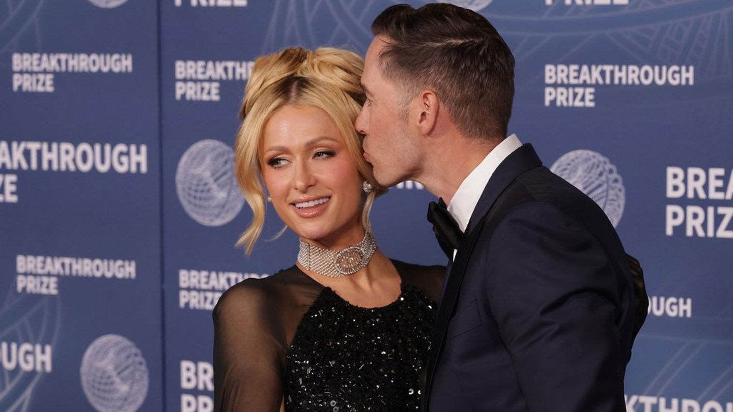 Paris Hilton: She buys the old villa from Mark Wahlberg
