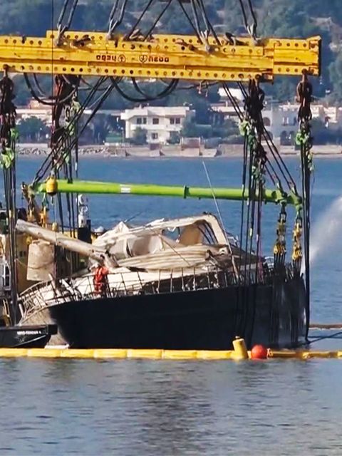 Bergung der "Bayesian" – Zeitraffer-Video zeigt, wie die Superyacht auftaucht