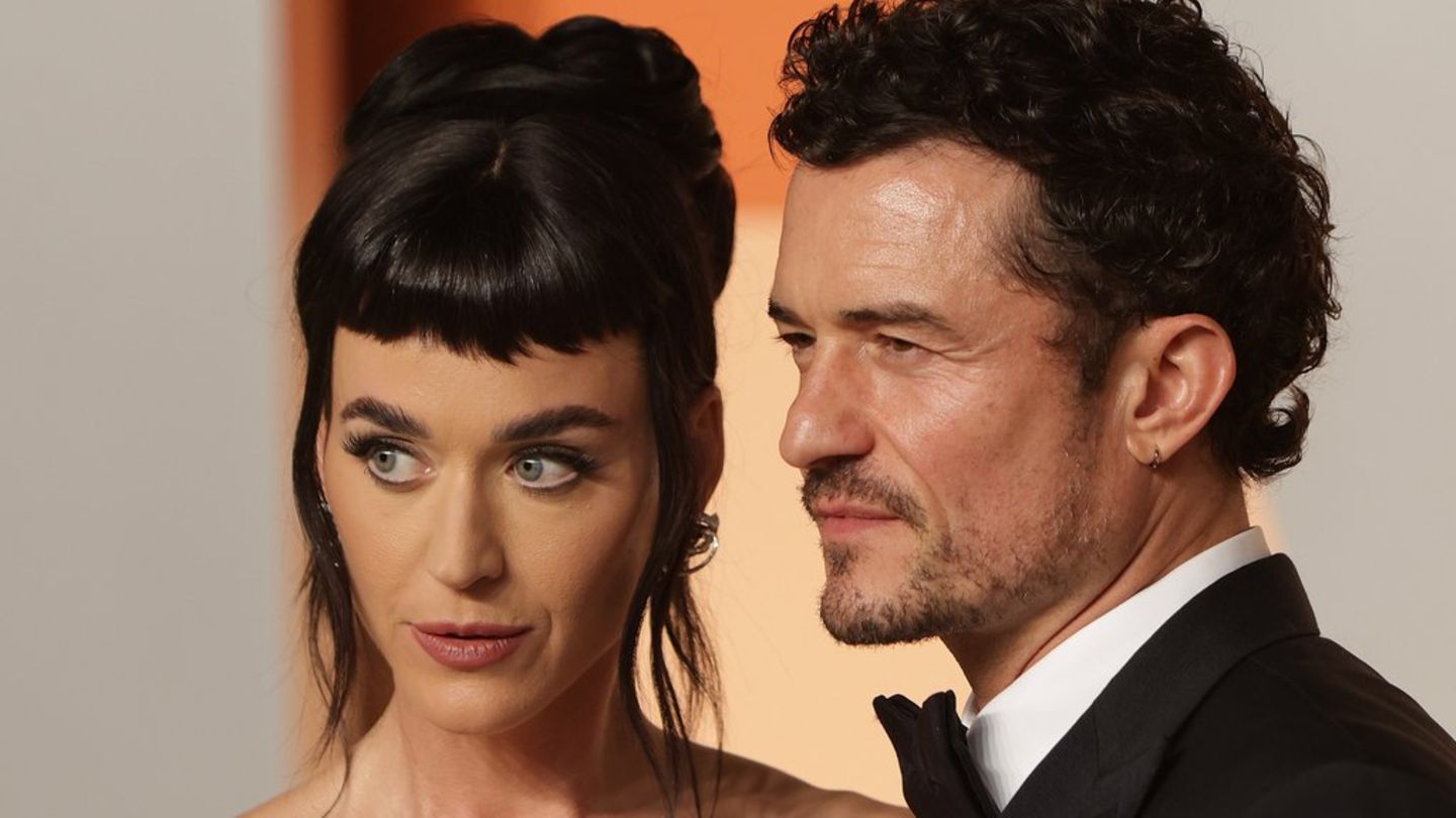 Katy Perry and Orlando Bloom: Is the singer embarrassed to the actor?
