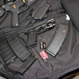 Waffen und Munition, sowohl Kleinkaliber als auch Großkaliber, erwartete die Beamten bei der Durchsuchung von Diddys Reich