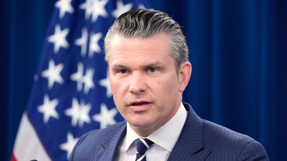 US-Verteidigungsminister Hegseth erklärt Trumps Beweggründe US-Verteidigungsminister Hegseth erklärt Trumps Beweggründe