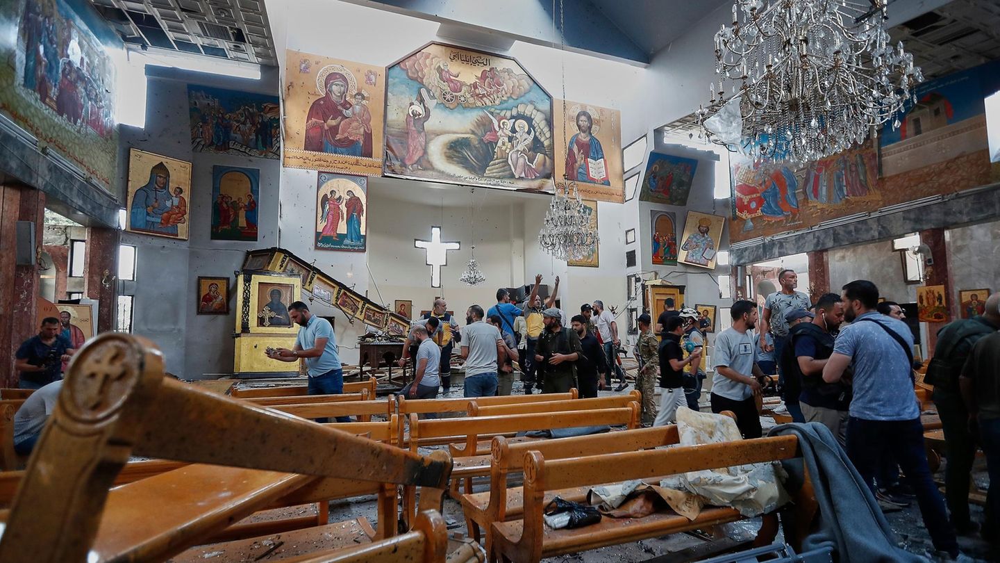Selbstmordanschlag: das Innere einer zerstörten Kirche in Damaskus, Syrien