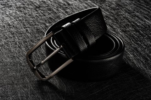Dealnews des Tages: Schwarzer, eleganter Ledergürtel