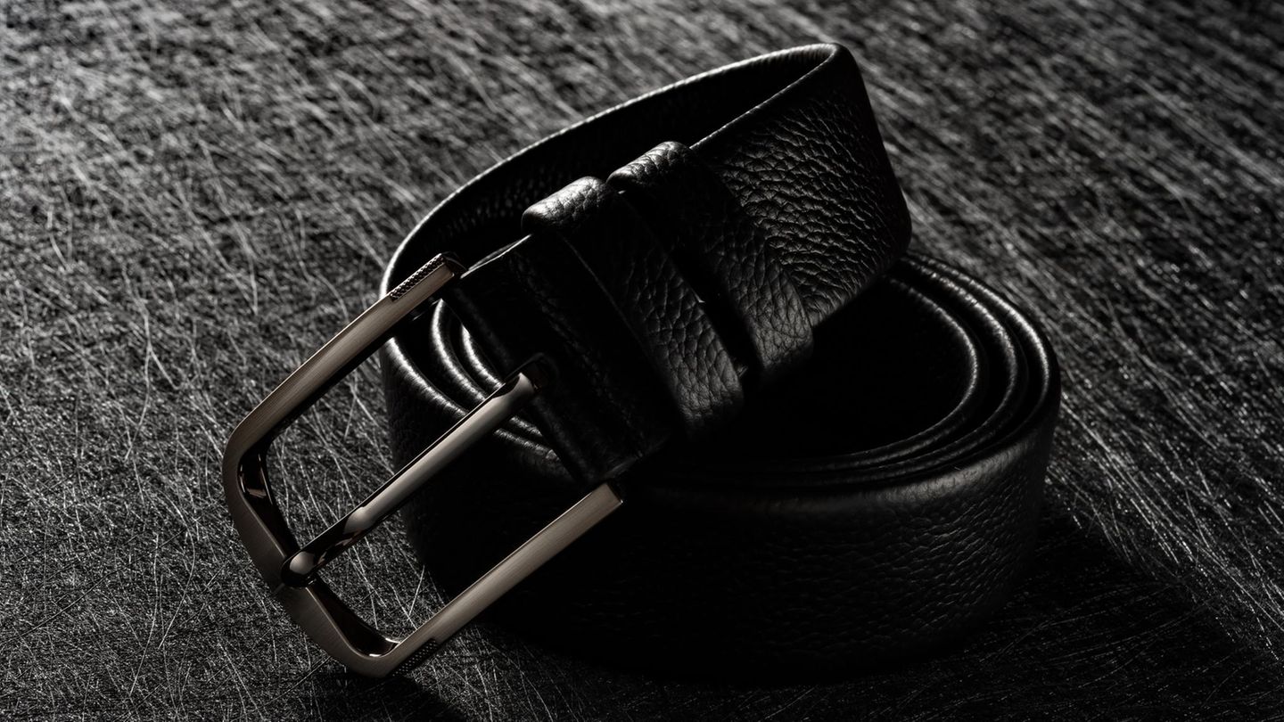 Dealnews des Tages: Schwarzer, eleganter Ledergürtel