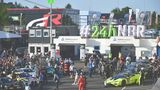 Alles bereit für den großen Freitags-Showdown: Rennleiter Walter Hornung loste die Startreihenfolge für das Top-Qualifying der 17 besten Fahrzeuge aus