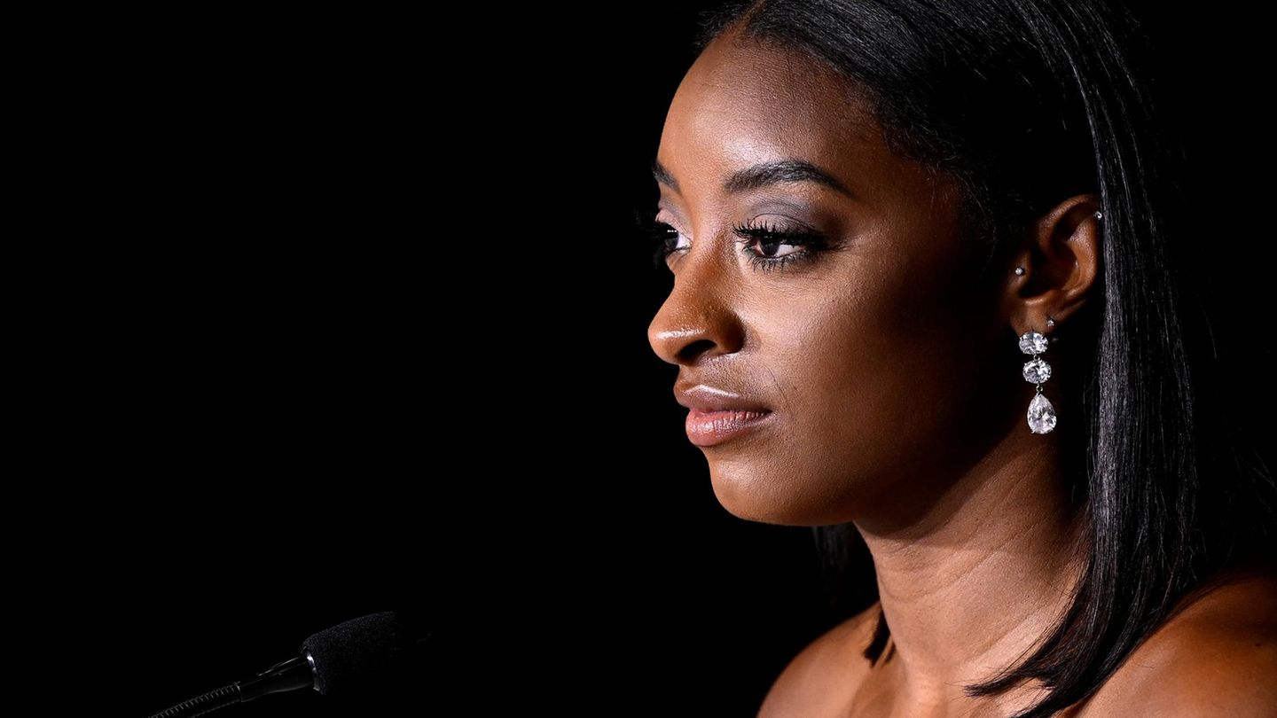 Simone Biles deletes X-Account after dispute over transorters