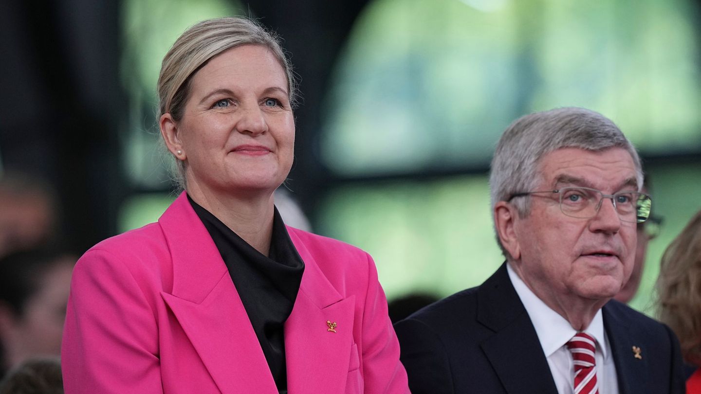 Change of office completed: Bach hands over to Coventry IOC cheeky posts