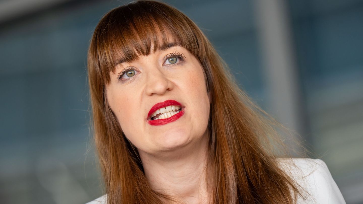 Control of the secret services: Left puts pressure on the Union: Reichinnek in control committee