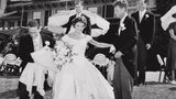 Hochzeitskleid: Jackie Kennedy im weißen Brautkleid