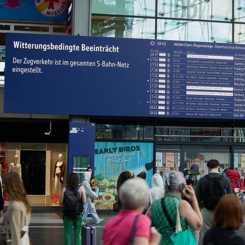 Die Deutsche Bahn meldet Beeinträchtigungen im Zugverkehr in ganz Berlin