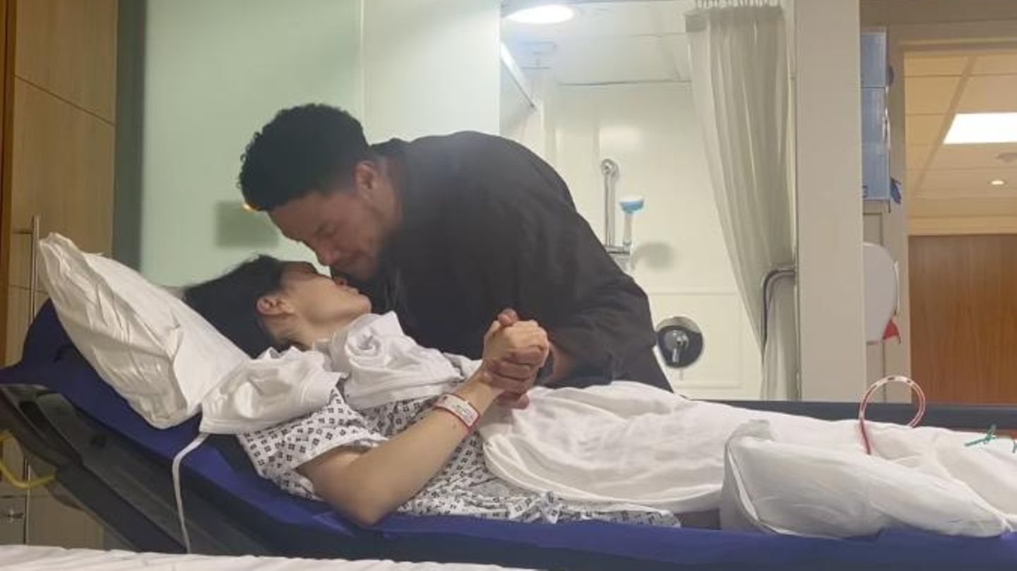Jessie J reports after breast cancer surgery from the bedside