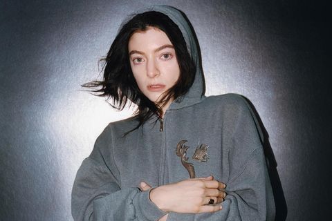 Die Sängerin Lorde posiert vor der Kamera