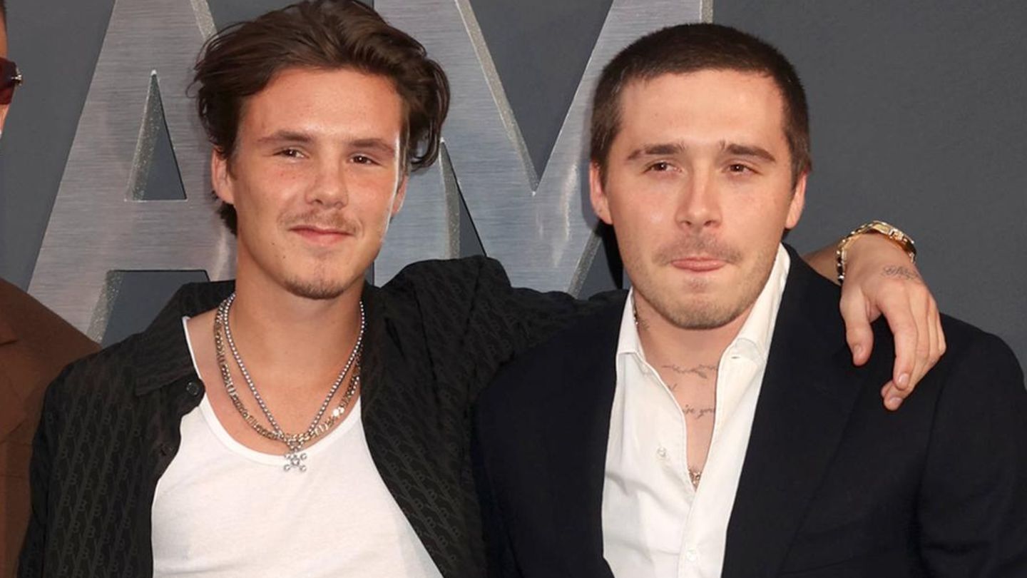 Cruz Beckham stings against his brother Brooklyn Beckham