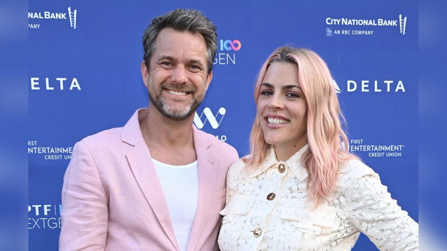 “Dawson’s Creek”: Joshua Jackson meets Busy Philipps