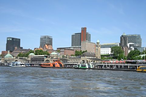 Landungsbrücken in Hamburg
