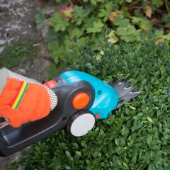 Garten Angebote: Gardena Akku-Grasschere zum Toppreis