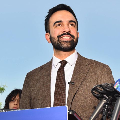 Zohran Mamdani setzte sich bei der Vorwahl als Bürgermeisterkandidat für New York gegen zehn andere Demokraten durch