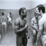 Pelé und Beckenbauer 1977 nach einem Spiel nackt in der Dusche