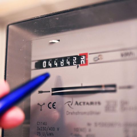 There is criticism not to reduce electricity tax for everyone. (Symbol image) Photo: Uli Deck/dpa