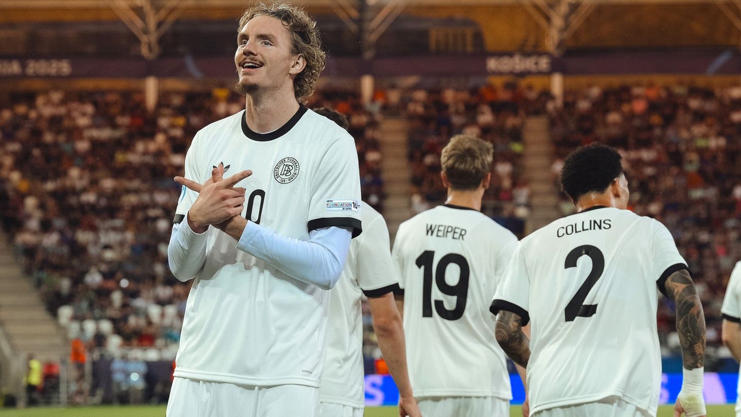 Football Championship: Woltemade meets: German U21 celebrates the final entry