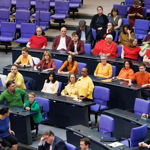MPs of the Green Group in Colorful clothing in the Bundestag