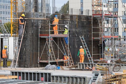 Arbeiter auf einer Baustelle