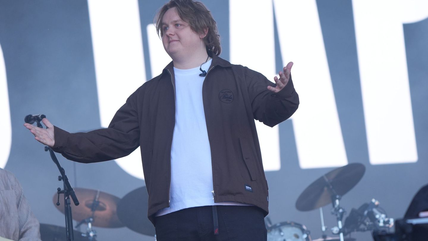 After a two -year break: Lewis Capaldi celebrates comeback at Glastonbury