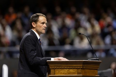 Jim Ryan ist als Präsident der University of Virginia zurückgetreten