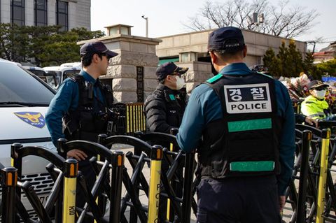 Polizeibeamte in Südkoreas Hauptstadt Seoul