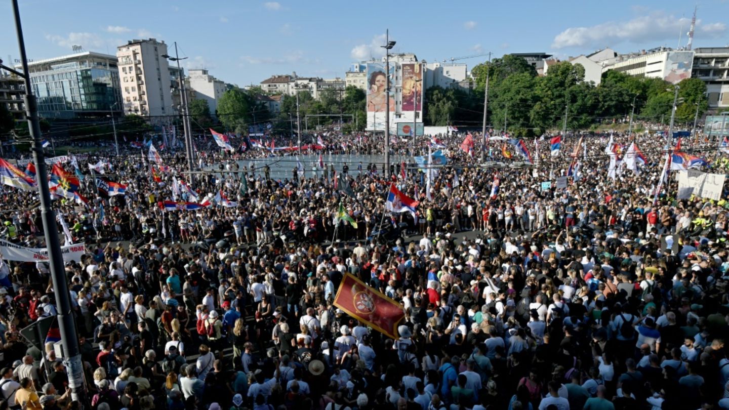 Demonstration in Belgrad