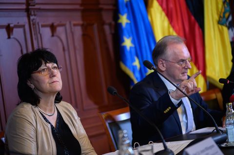 Sachsen-Anhalts Ministerpräsident Haseloff (CDU) hat Bildungsministerin Feußner entlassen