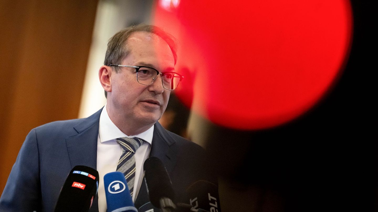 Dealing with the AfD: Dobrindt: SPD decision on AfD ban on “No order”