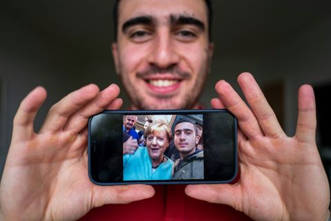 Syrer Anas Modamani mit Angela-Merkel-Selfie