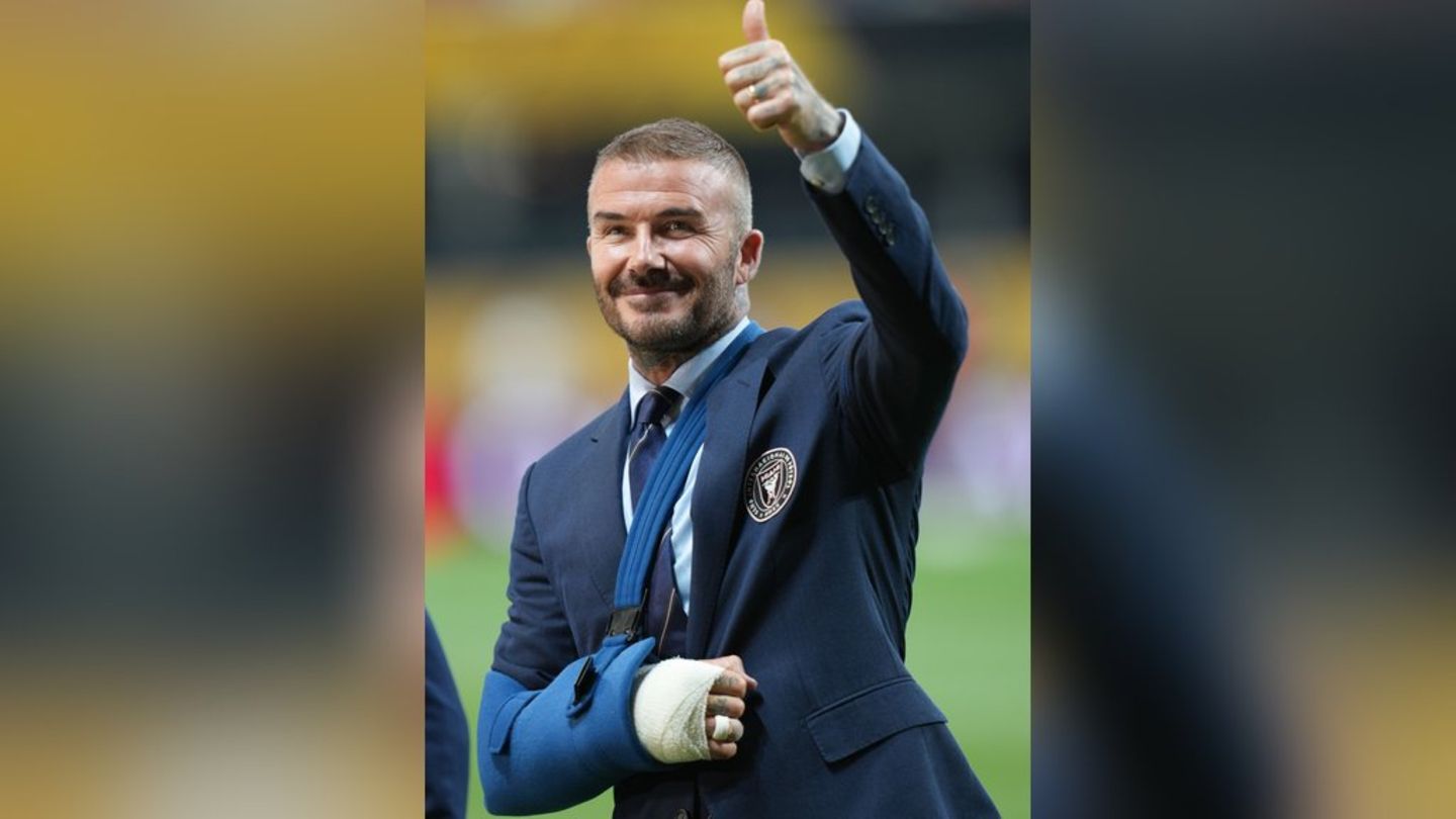 David Beckham: After the clinic with arm loops