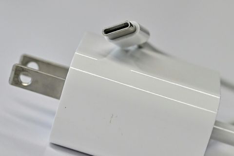 Kabel und Stecker