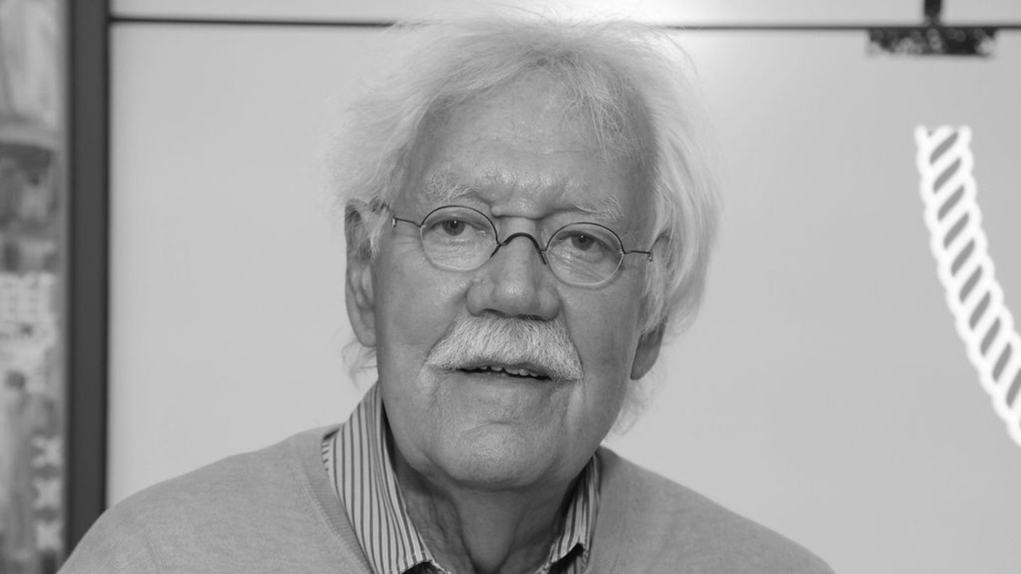 Carlo von Tiedemann: Public funeral takes place