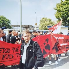 Axel Reitz bei einer Demo von Rechtsextremisten in Berlin