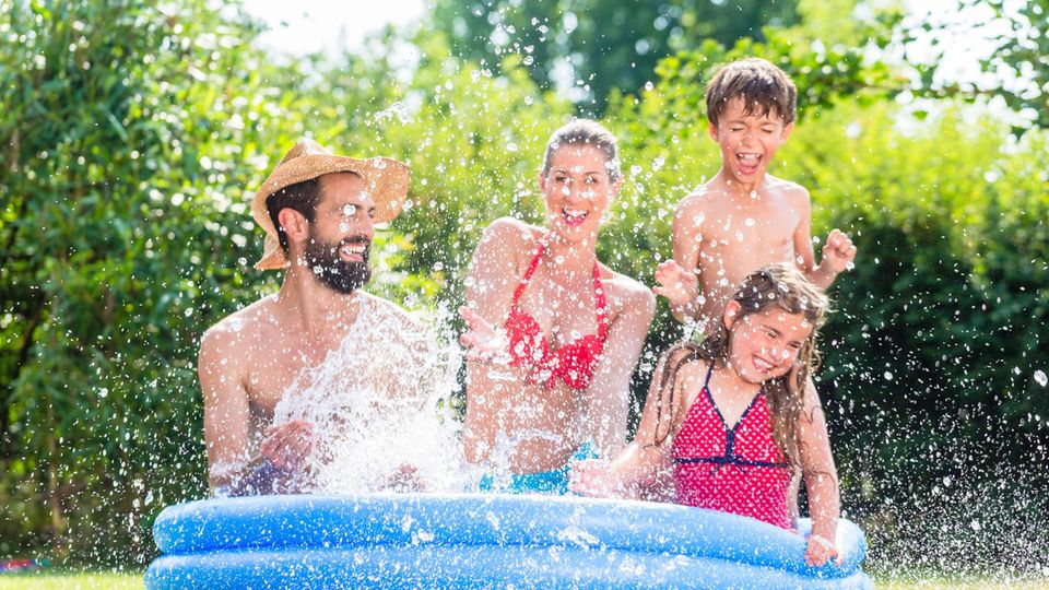 Gartenpools im Vergleich: Welches Schwimmbecken ist am besten? Gartenpools im Vergleich: Welches Schwimmbecken ist am besten?