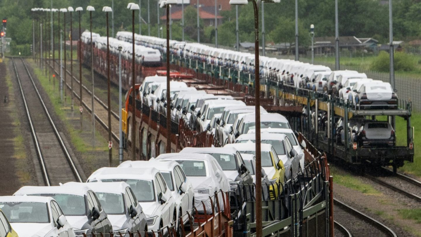 Transport von Neuwagen