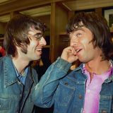 Liam und Noel Gallagher 1999