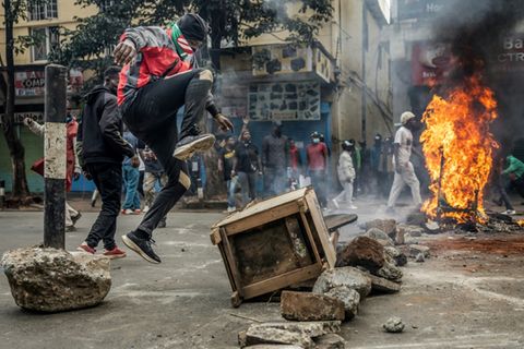 Die Proteste in Kenia schlugen in Gewalt um