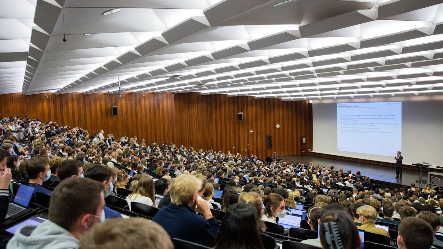 Universities and universities: a third of the university compartments with access restrictions