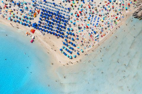 Der Strand von La Pelosa in Italien