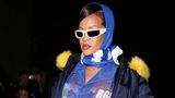 Rihanna mit Witwe-Bolte-Kopftuch und Sonnenbrille nach einem Dinner in Los Angeles