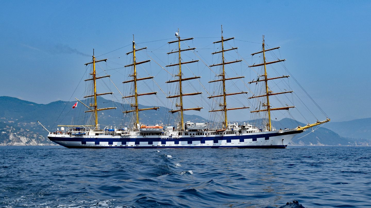Royal Clipper