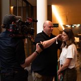 Kurz vor Beginn der stern-Stunde bekam Luisa Neubauer ein Mikro angelegt