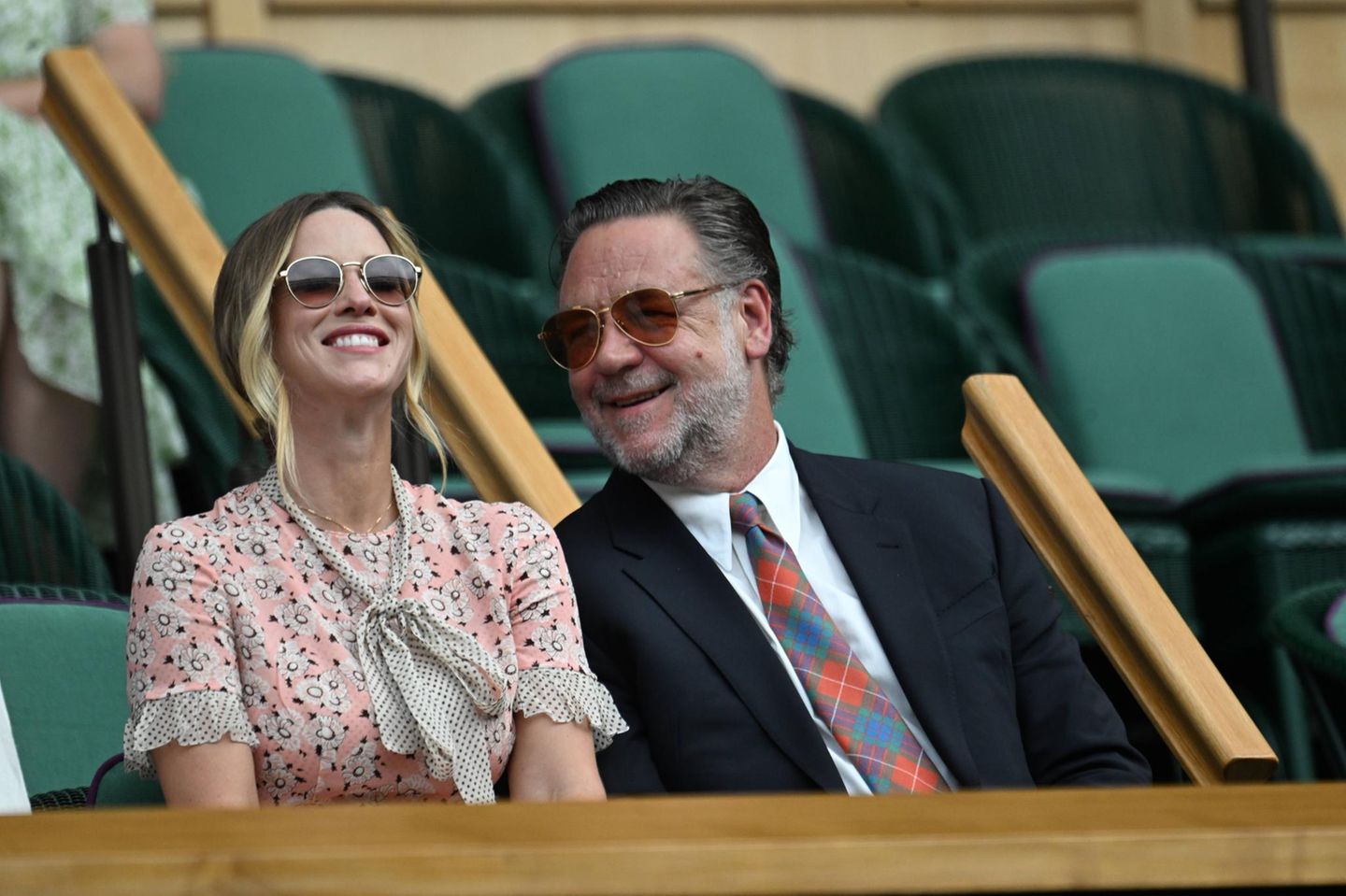 Wimbledon 2025: Russell Crowe und Britney Theriot
