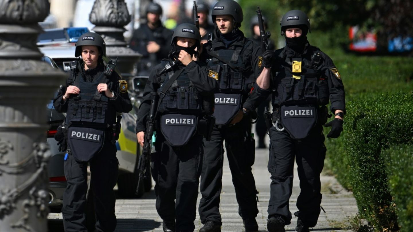 Bayerische Polizisten